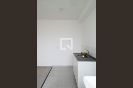 Cozinha de apartamento para alugar com 2 quartos, 42m² em Vila Santa Maria, São Paulo