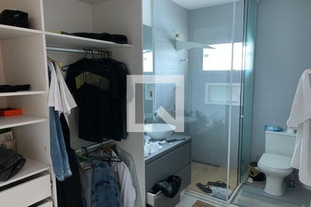 Casa à venda com 625m², 5 quartos e 2 vagas Casa à venda com 625m², 5 quartos e 2 vagasQuarto 3 - Suíte