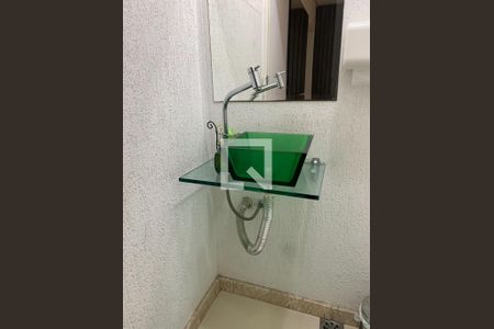 Casa à venda com 625m², 5 quartos e 2 vagas Casa à venda com 625m², 5 quartos e 2 vagasBanheiro 2