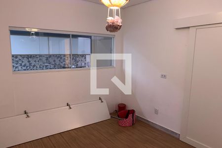 Casa à venda com 625m², 5 quartos e 2 vagas Casa à venda com 625m², 5 quartos e 2 vagasQuarto 4