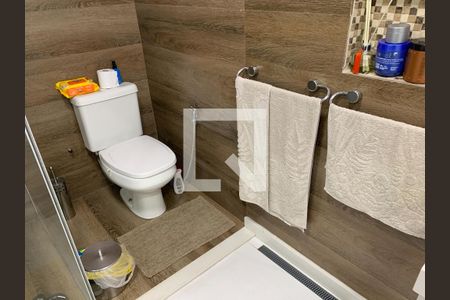 Casa à venda com 625m², 5 quartos e 2 vagas Casa à venda com 625m², 5 quartos e 2 vagasBanheiro 3