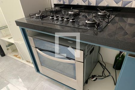 Casa à venda com 625m², 5 quartos e 2 vagas Casa à venda com 625m², 5 quartos e 2 vagasCozinha