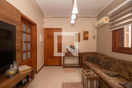 Sala de casa à venda com 3 quartos, 280m² em Sarandi, Porto Alegre