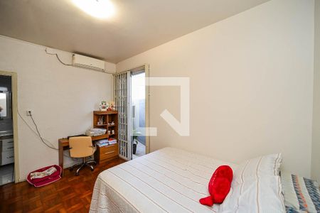 Suíte de apartamento à venda com 1 quarto, 55m² em Jardim Lindóia, Porto Alegre
