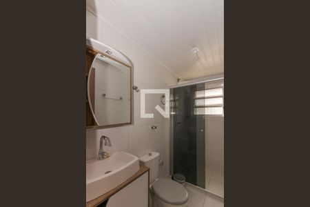 Banheiro de apartamento para alugar com 1 quarto, 41m² em Jardim do Salso, Porto Alegre