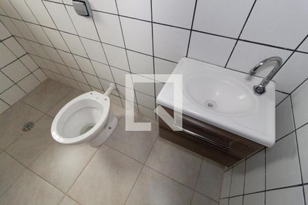 Casa de condomínio para alugar com 100m², 2 quartos e 2 vagasBanheiro da Suíte 1