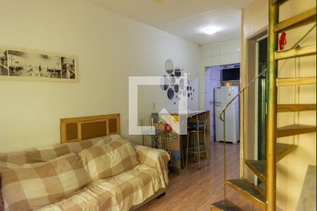 Sala de casa de condomínio à venda com 2 quartos, 65m² em São José, Porto Alegre