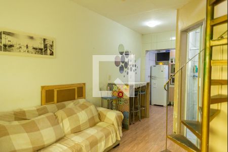 Sala de casa de condomínio à venda com 2 quartos, 65m² em São José, Porto Alegre