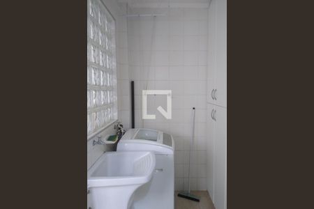 Apartamento à venda com 68m², 2 quartos e 1 vagaÁrea de Serviço