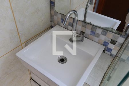 Casa de condomínio à venda com 51m², 2 quartos e 1 vagaBanheiro da Suíte 2