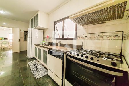 Apartamento para alugar com 180m², 4 quartos e 2 vagas Apartamento para alugar com 180m², 4 quartos e 2 vagasCozinha