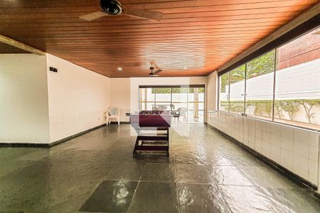 Apartamento para alugar com 180m², 4 quartos e 2 vagas Apartamento para alugar com 180m², 4 quartos e 2 vagasÁrea comum - Salão de festas e jogos
