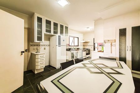 Apartamento para alugar com 180m², 4 quartos e 2 vagas Apartamento para alugar com 180m², 4 quartos e 2 vagasCozinha