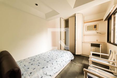 Apartamento para alugar com 180m², 4 quartos e 2 vagas Apartamento para alugar com 180m², 4 quartos e 2 vagasQuarto