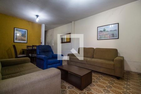 Sala de TV de casa à venda com 3 quartos, 120m² em Jardim dos Camargos, Barueri