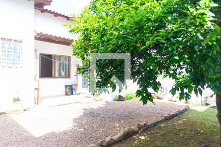 Casa à venda com 140m², 3 quartos e 2 vagas Casa à venda com 140m², 3 quartos e 2 vagasQuintal