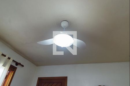 Sala de casa à venda com 3 quartos, 140m² em Cristal, Porto Alegre