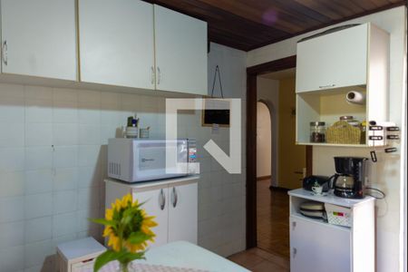 Casa à venda com 140m², 3 quartos e 2 vagas Casa à venda com 140m², 3 quartos e 2 vagasCozinha