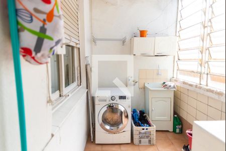 Casa à venda com 140m², 3 quartos e 2 vagas Casa à venda com 140m², 3 quartos e 2 vagasÁrea de Serviço