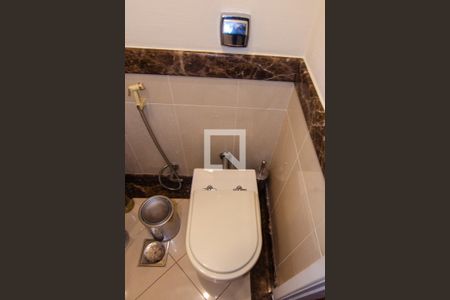 Lavabo de apartamento para alugar com 4 quartos, 145m² em Copacabana, Rio de Janeiro