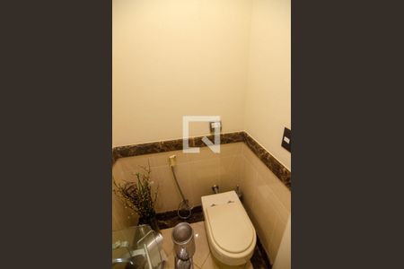 Lavabo de apartamento para alugar com 4 quartos, 145m² em Copacabana, Rio de Janeiro