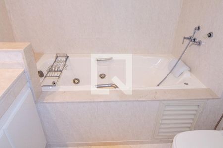 Apartamento para alugar com 145m², 4 quartos e 2 vagas Apartamento para alugar com 145m², 4 quartos e 2 vagasBanheiro do Quarto 4