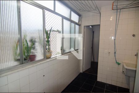Apartamento para alugar com 145m², 4 quartos e 2 vagas Apartamento para alugar com 145m², 4 quartos e 2 vagasÁrea de Serviço