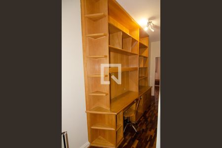 Apartamento para alugar com 145m², 4 quartos e 2 vagas Apartamento para alugar com 145m², 4 quartos e 2 vagasEscritório - Quarto 4