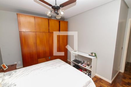 Quarto 1 de apartamento para alugar com 2 quartos, 84m² em Rio Branco, Porto Alegre
