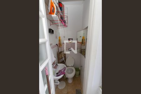 Apartamento à venda com 84m², 2 quartos e sem vagaBanheiro de Serviço