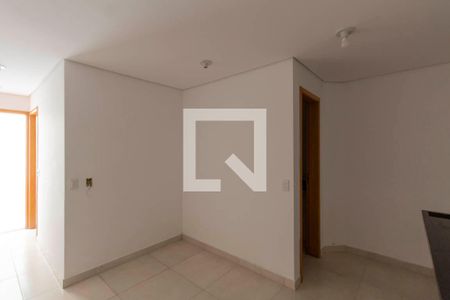 Sala e Cozinha Integrada de casa para alugar com 1 quarto, 30m² em Vila Pierina, São Paulo