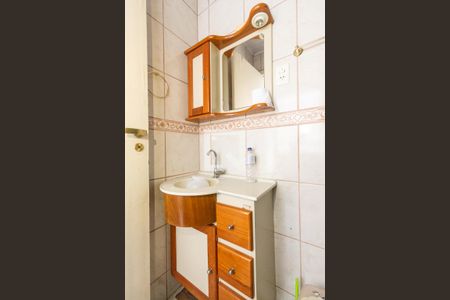 Casa à venda com 100m², 2 quartos e 2 vagas Casa à venda com 100m², 2 quartos e 2 vagasBanheiro