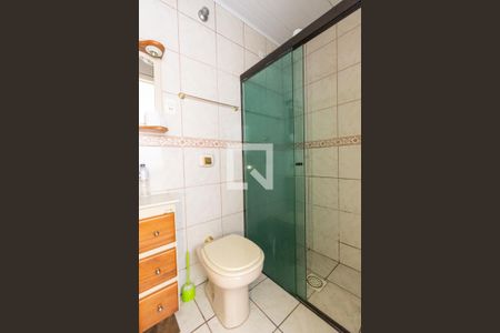 Casa à venda com 100m², 2 quartos e 2 vagas Casa à venda com 100m², 2 quartos e 2 vagasBanheiro