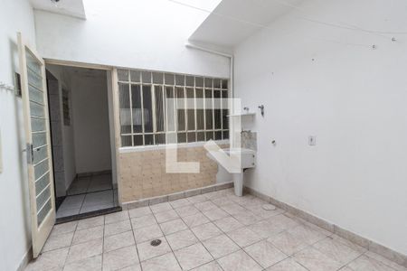 Casa à venda com 100m², 2 quartos e 2 vagas Casa à venda com 100m², 2 quartos e 2 vagasÁrea de serviço