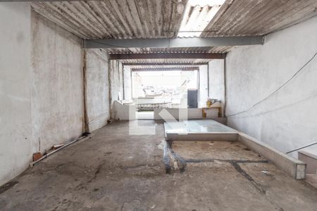 Casa à venda com 100m², 2 quartos e 2 vagas Casa à venda com 100m², 2 quartos e 2 vagasGaragem