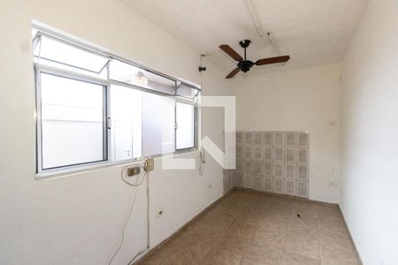 Casa à venda com 100m², 2 quartos e 2 vagas Casa à venda com 100m², 2 quartos e 2 vagasQuarto de serviço 1
