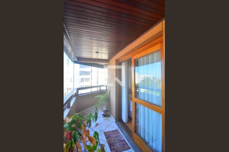 Sacada de apartamento para alugar com 3 quartos, 102m² em Centro, Canoas