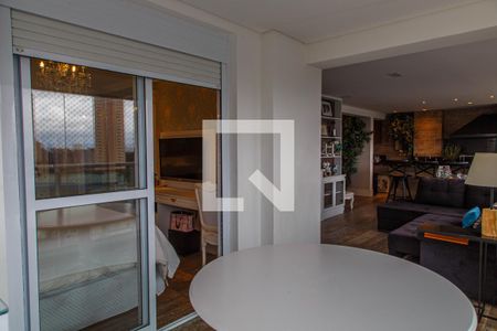 Apartamento à venda com 133m², 2 quartos e 2 vagasVaranda