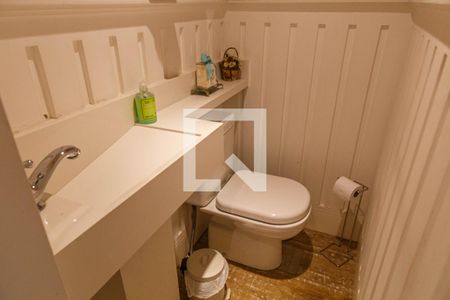 Apartamento à venda com 133m², 2 quartos e 2 vagasLavabo