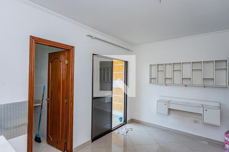 Casa à venda com 200m², 3 quartos e 4 vagas Casa à venda com 200m², 3 quartos e 4 vagasSuite 3