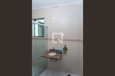 Casa à venda com 200m², 3 quartos e 4 vagas Casa à venda com 200m², 3 quartos e 4 vagasBanheiro suite 2