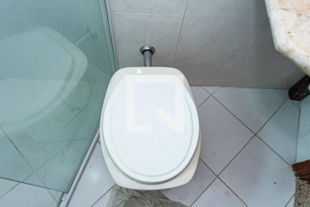 Casa à venda com 200m², 3 quartos e 4 vagas Casa à venda com 200m², 3 quartos e 4 vagasBanheiro suite 1