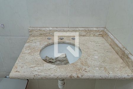 Casa à venda com 200m², 3 quartos e 4 vagas Casa à venda com 200m², 3 quartos e 4 vagasBanheiro suite 3