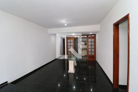 Apartamento para alugar com 3 quartos, 130m² em Jardim Guanabara, Rio de Janeiro