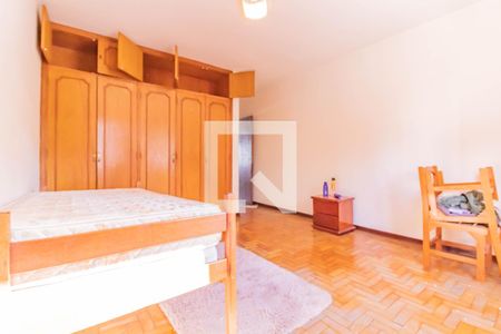 Quarto 1 de casa para alugar com 2 quartos, 120m² em Vila Guarani (z Sul), São Paulo