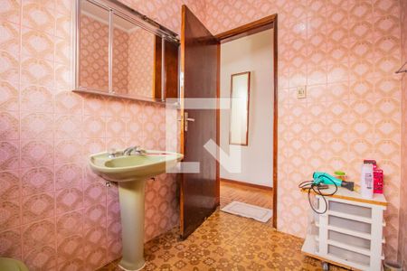 Casa para alugar com 120m², 2 quartos e 2 vagas Casa para alugar com 120m², 2 quartos e 2 vagasBanheiro Corredor