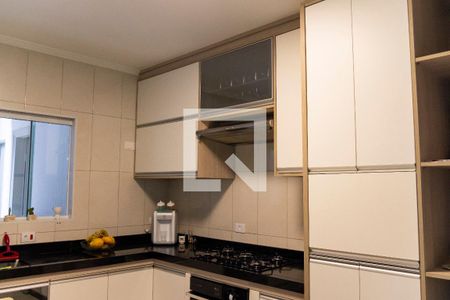 Casa à venda com 125m², 3 quartos e 2 vagasCozinha - Armários