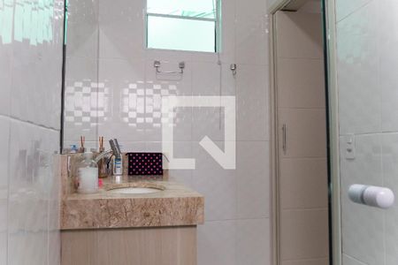 Casa à venda com 125m², 3 quartos e 2 vagasBanheiro da Suíte