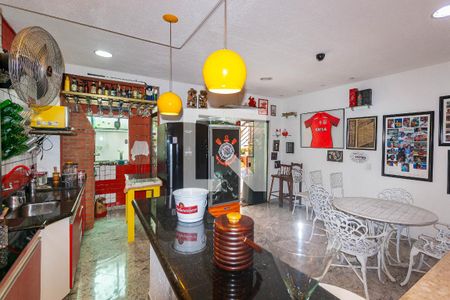 Casa à venda com 248m², 3 quartos e 3 vagasBar