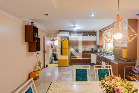 Casa à venda com 248m², 3 quartos e 3 vagasCozinha